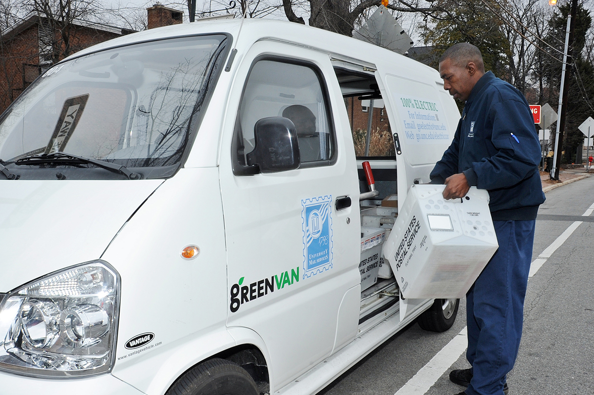 University Mail Services will be changing the mail meter system used for processing outgoing departmental mail effective June 7. Departments will need to generate new Postage Charge Authorization Slips when submitting outgoing mail. Learn more at go.unc.edu/Yo2b3. 📫
