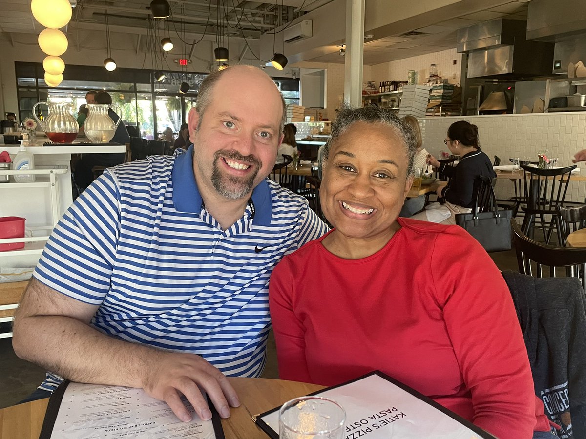 abbyWUim's tweet photo. π₯³π₯³πππ©·π©·π₯°π₯° What a special treat to welcome @kendallecobb & her daughter to St Louis!! Lunch with the amazing former @WUSTLmed DIO #TiaDrake & dinner w @kendallecobb made for quite a special day!! So wonderful to catch up w you both!! #Grateful #WomenInMedicine https://t.co/obm8wTUFu5