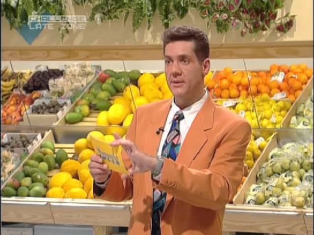DachshundColin's tweet photo. "You have 60 seconds to collect as many items as you can, but be careful to avoid the mystery nationally distributed food item, otherwise you'll lose all your points." https://t.co/YCRwnOC84N