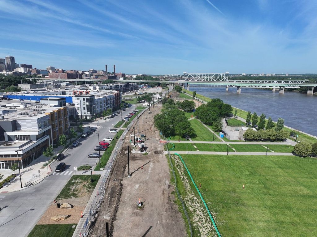 kcriverfront's tweet image. Who's going to Boulevardia next weekend? ✋ If you haven't secured your tickets yet, here's your chance to win TWO free tickets!

Sign up for our weekly newsletter at eepurl.com/iLJBQw by 11:59pm on June 11 to enter. A winner will be announced on June 12!