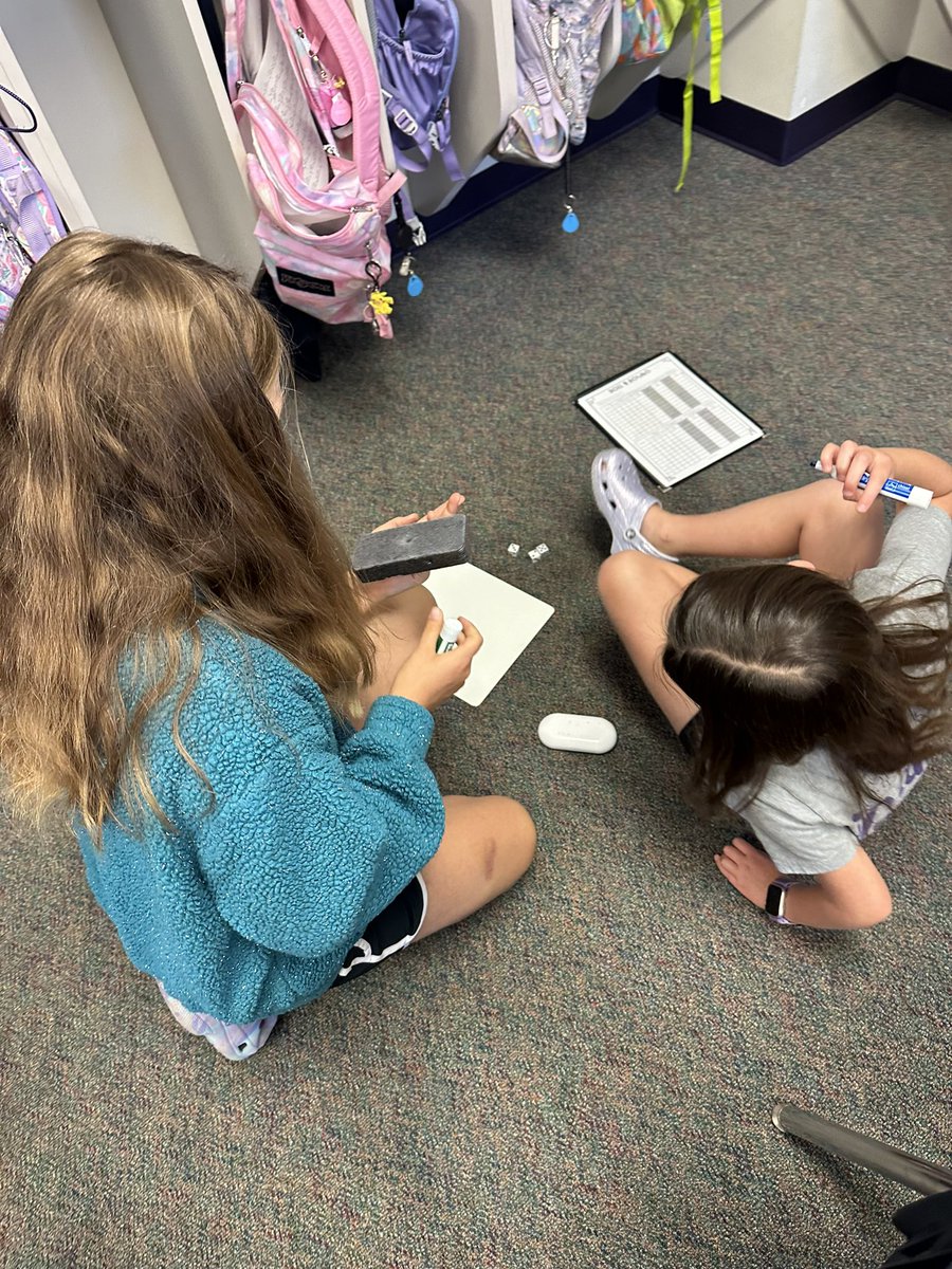 mrshowerton18's tweet photo. Practicing our rounding skills by playing Roll and Round this morning! #starssc https://t.co/TuwcuEZdBL