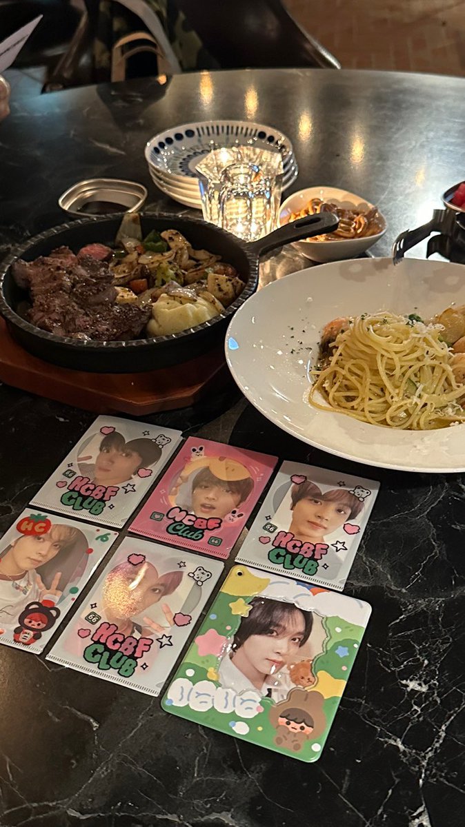 오늘 너무너무 즐거워떠요
해피 해프 럭키 해프 
사랑하는 해찬이 생일 추카해요 ╰(*´︶`*)╯♡