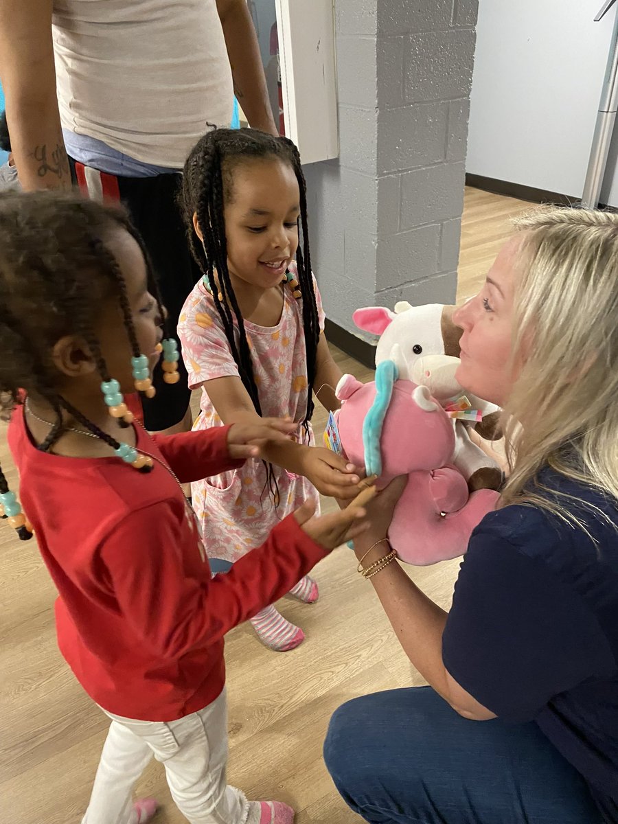 BearHugDetroit's tweet photo. Thank you BloomPediatrics Michigan for the work that you are doing for children in and around Detroit to make sure they have healthcare! We were so happy to bring you some stuffed friends who needed a home! https://t.co/oArEPt0LAG