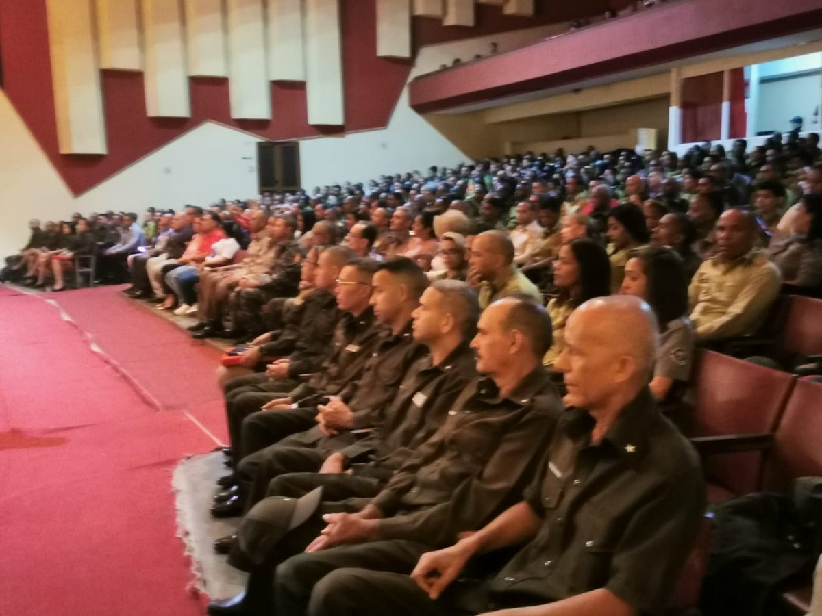 yoeaberob1's tweet photo. Con los combatientes del MININT de nuestro #Guantánamo podemos contar para cualquier misión, por muy díficil que está sea. El pueblo está con ustedes, porque ustedes son pueblo vigilante y seguro. Felicitaciones en su aniversario #63Minit
#JuntosPodemosMás https://t.co/NmraqW5lpv