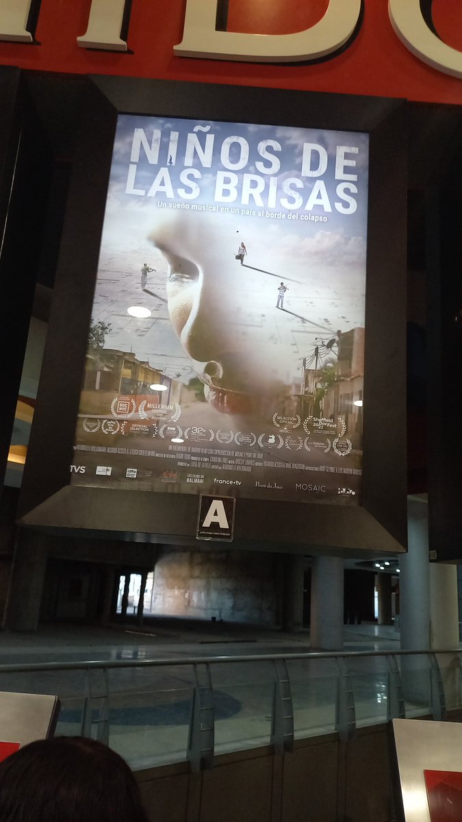 Gran_Cine's tweet photo. Aquí el testimonio de Wuilly protagonista de la película 
NIÑOS DE LAS BRISAS @LasBrisasFilm de manos de sus creadoras, unas duras del cine: @Rizospurpuras @Ldlville comentando acerca del estreno de su película @CinesUnidos 
@CinexVe 
@SupercinesVe 
➕️ℹ️ https://t.co/I6BTp72NKe https://t.co/z1lMT2WVVg