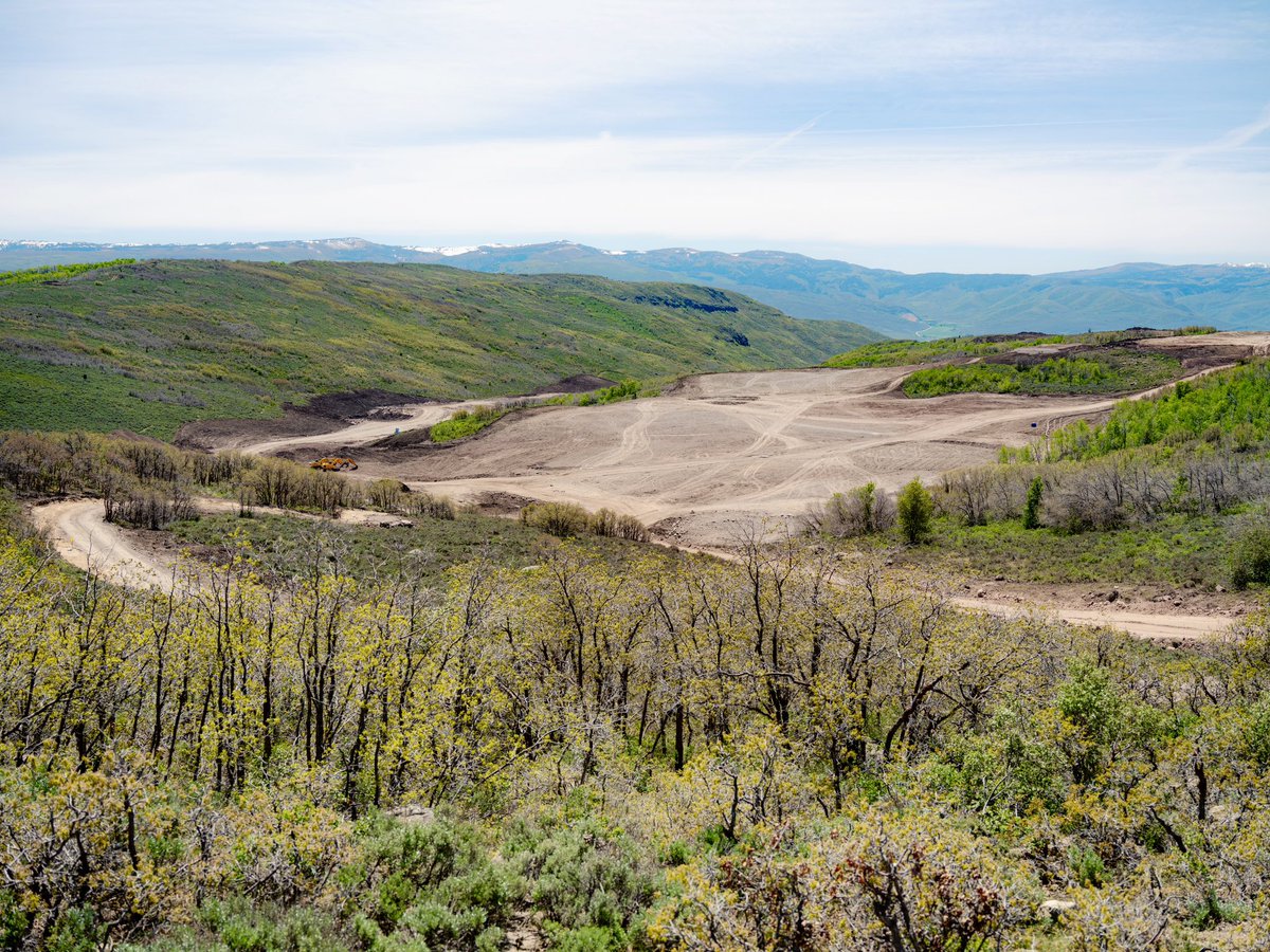 TigerWoods's tweet photo. I spent some time at Marcella Club in Park City last week working on the front 9 with my @tgrdesignbytw team. We’ve got most of it rough shaped. It looks amazing. These views will never get old. https://t.co/Uwh2Yo4upQ