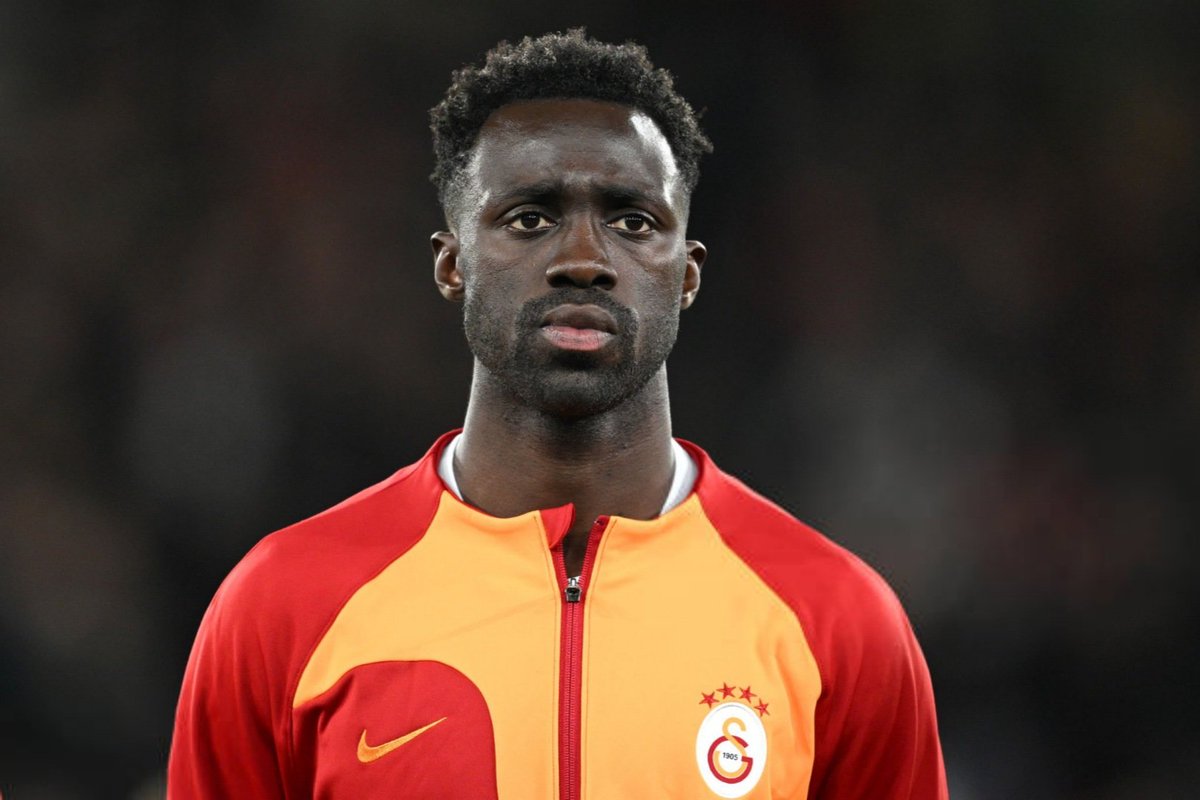 Ali Koç: "Davinson Sanchez bize önerildi, ben çok beğeniyorum. Bizim iki stoperimiz Becao ve Djiku'nun toplam maaşı Davinson'un altında. Djiku'ya bonservis ödemedik."