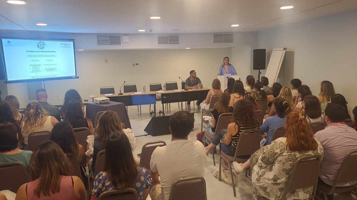 <a href="/SEMES_/">SEMES</a> lleno total en la 5a edición de los juegos del hambre de <a href="/SEMESDiabetes/">SEMES Diabetes, Endocrinología y Metabolismo</a> en #semes2024 de la mano de <a href="/yolalucas/">Yolanda&Jonatan</a> y <a href="/BeatrizMCe/">Beatriz Mañero</a>