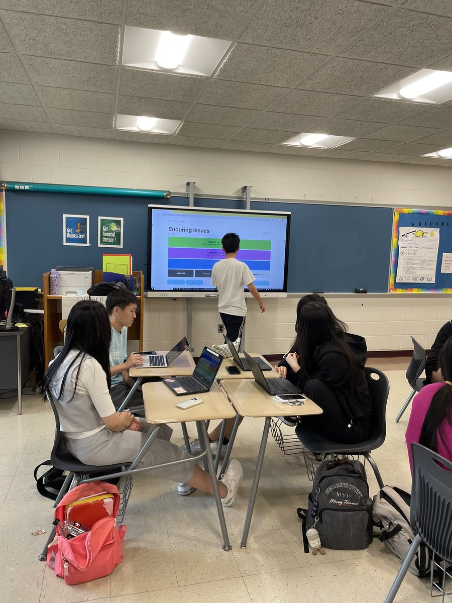 Global 9 &amp; 10 students reunited using making connections of enduring issues! <a href="/The_MsCorben36/">Alexa Corben</a> <a href="/esundb/">eric sundberg</a>