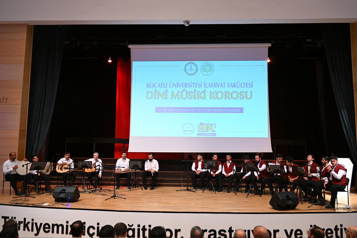kou92official's tweet photo. Kocaeli Üniversitesi İlahiyat Fakültesi'nin 2023-2024 Akademik Yılı mezuniyet töreni Prof. Dr. Baki Komsuoğlu Kültür ve Kongre Merkezi'nde gerçekleştirildi.

🌐 https://t.co/LCqB5iDXxk https://t.co/TNnqOsd8bN