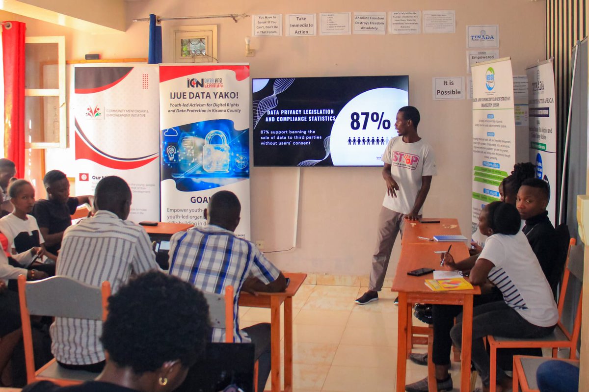 🎉 Congratulations to the trained 12 Digital Rights and Data Champions for taking th initiative to hold 5 different sensitization sessions across Kisumu County!

Thanks to their efforts, #IjueDataYako has reached over 300 people, educating them on their digital and data rights
