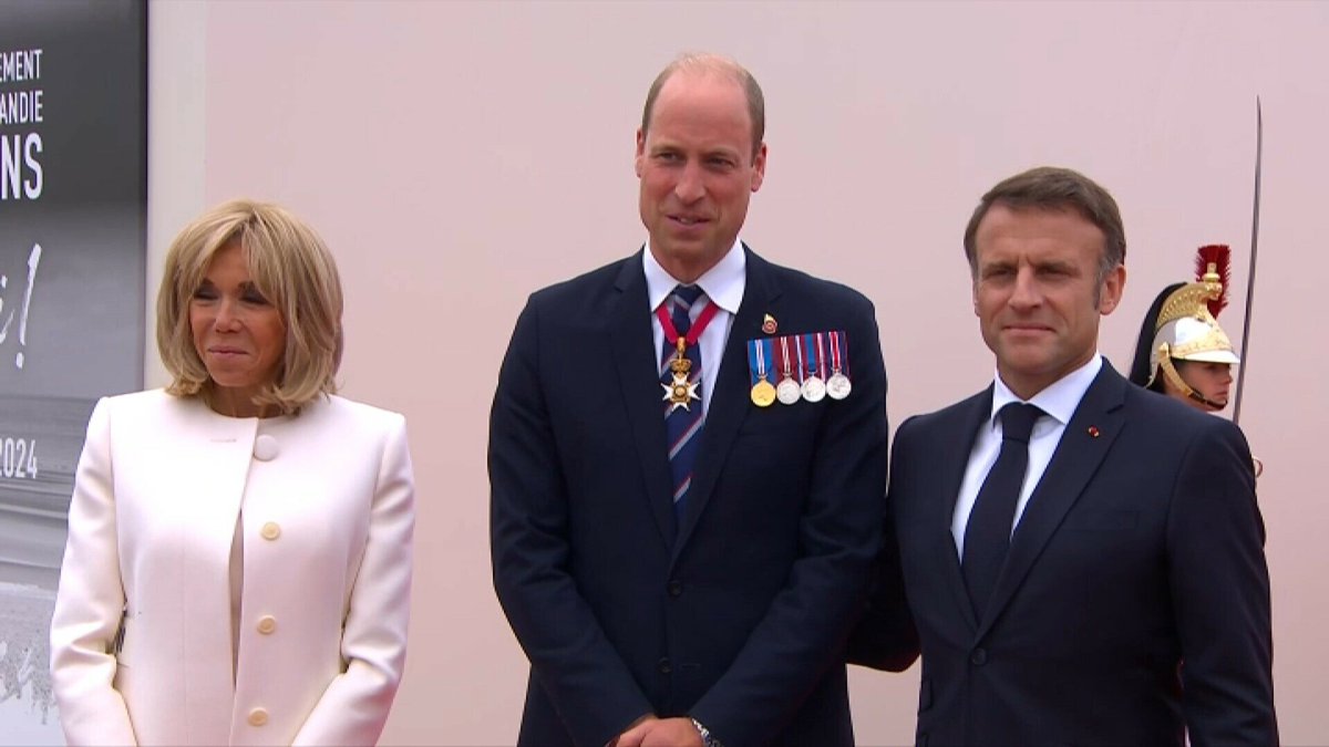 BFMTV's tweet photo. 🔴 EN DIRECT
80 ans du Débarquement en Normandie: le prince William accueilli, le roi Charles III absent de la cérémonie internationale
https://t.co/cmGqFhhNMF https://t.co/6PnbArpkfd