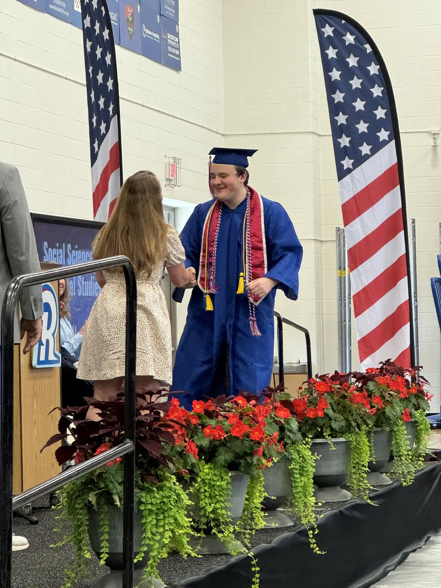 RVHS_SocStudies's tweet photo. Congratulations to Scotty for earning the SSGS award for the Class of 2024. We are excited to see what your future holds. https://t.co/jghQOiAlFa