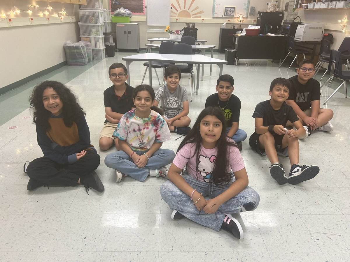 Cristela Rodriguez tweet media
