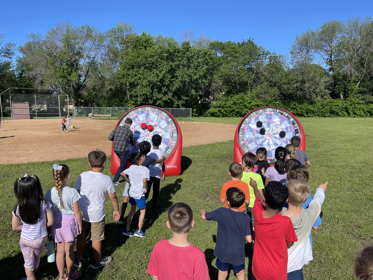 Aaron Benesh tweet media