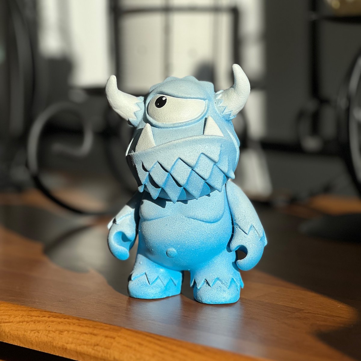 spankystokes's tweet image. Some Thursday Stroll vibes with this custom created by @gomitoys many moons ago… gotta love it! #spankystokes #spankystroll #customtoy #yeti #cyclops #gomitoys dlvr.it/T7wKVS