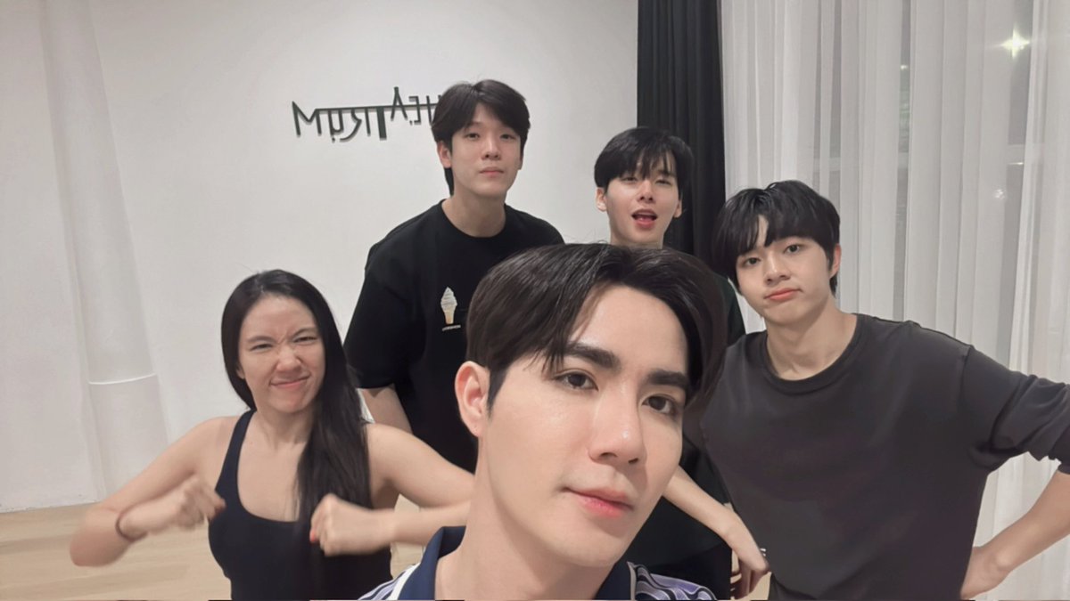 JMTMBR's tweet photo. ▪︎ Atualização de TheNextPrinceTH via twitter com elenco. ▪︎ 

#ข้ามฟ้าเคียงเธอ2024
#ข้ามฟ้าเคียงเธอSeries
#TheNextPrince
#MandeeWork
#jimmy_jimmoi https://t.co/CqSfui1aGr