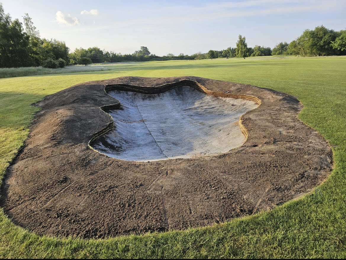 Ross Jones tweet media