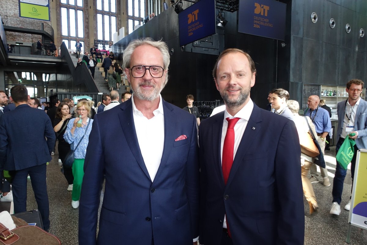 Der Deutsche #Immobilientag 2024 in München ist gestartet. Wir gratulieren dem <a href="/ivd_immobilien/">IVD Bundesverband | Die Immobilienunternehmer</a> zu 100 Jahren engagierter Verbandstätigkeit und freuen uns auf viele weitere Jahre konstruktiver Zusammenarbeit. Auf inspirierende Begegnungen und Diskussionen! #DIT2024