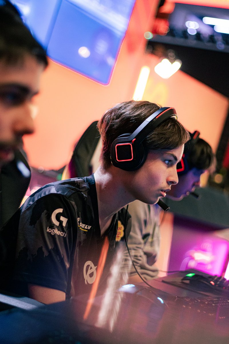 hooonjie. °❀⋆.ೃ࿔ tweet media