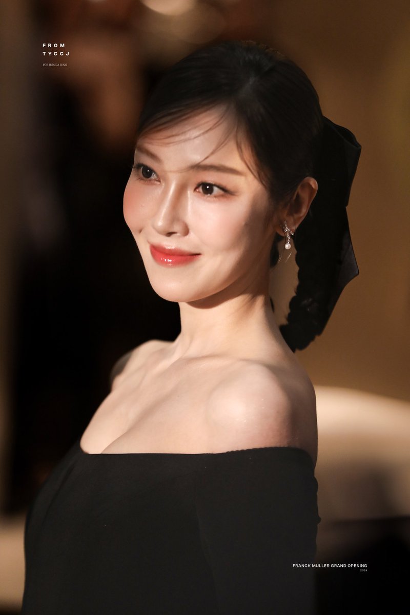 TYCCJ's tweet photo. 240606 Jessica Jung @ Franck Muller flagship store opening event in Ho Chi Minh City 🇻🇳 (4)

#JessicaJung #제시카 https://t.co/hXZurHKfFN