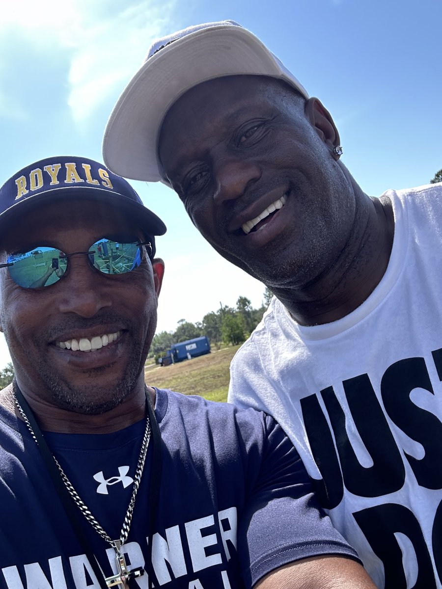 The legend Barry Wagner in the house. You talk about big time players. He’s the guy. ⁦<a href="/OfficialAFL/">Arena Football Scorigami</a>⁩ ⁦<a href="/EliteRecruitsHQ/">Elite Recruits HQ</a>⁩