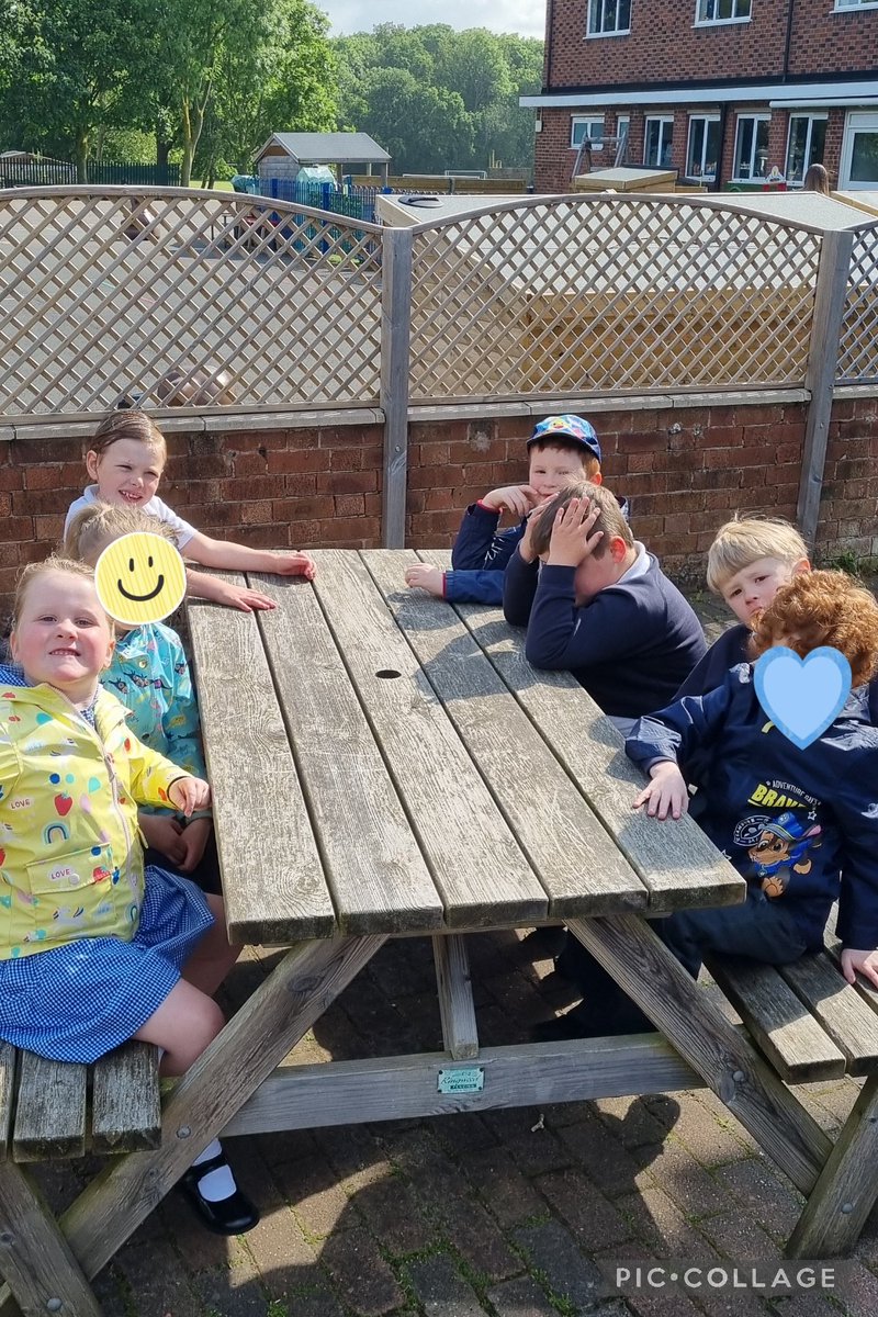 We loved having our snack outside this morning! 
Look at all those smiley faces ☀️
<a href="/BarntonMissP/">Miss Pearce</a> <a href="/BarntonMrsJA/">Mrs Allan</a> <a href="/BarntonMissR/">Miss Rutter</a>