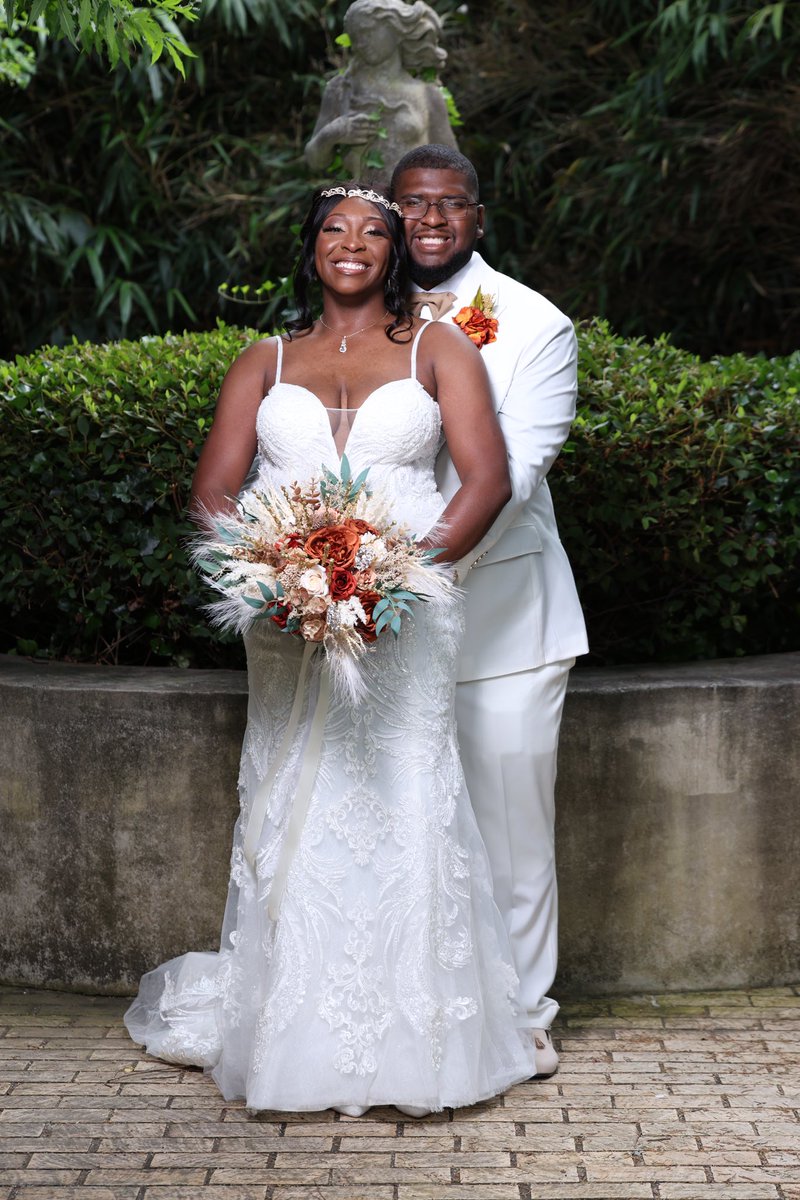 KayDontPlay_12's tweet photo. Married the love of my life on May 31, 2024 💛
@mykell3535 
#ToHaveAndToHolsey https://t.co/2rOj06Na5N