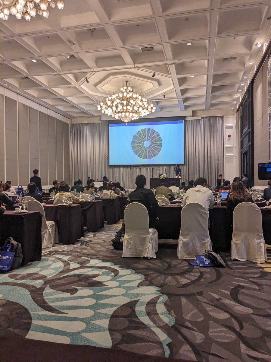 JetpatchCloud's tweet image. A glimpse of yesterday&apos;s joint seminar with BlueZebra Co., Ltd., and other top vendors!  
Over 100 industry experts joined us for a day of presentations, live demos, powerful talks on cybersecurity, some great prizes, and lunch.
A hit!