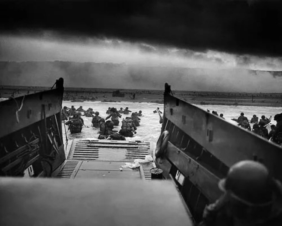 BryanMunson_'s tweet photo. 80 years ago. Remember! https://t.co/saDjyuEPJB