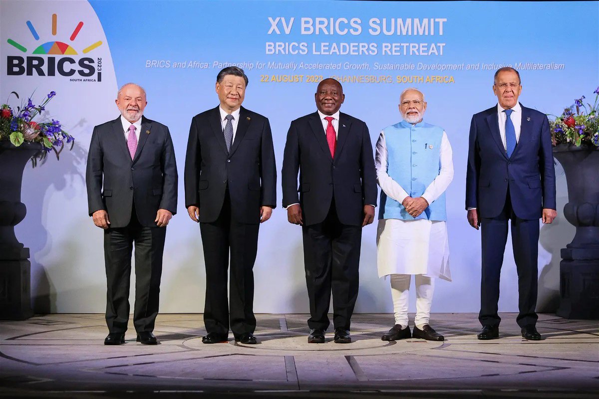 BRICSinfo's tweet photo. JUST IN: BRICS says establishing payment mechanisms within BRICS that do not depend on the Western banking system is one of the most pressing topics today. https://t.co/yVToxUCYxq