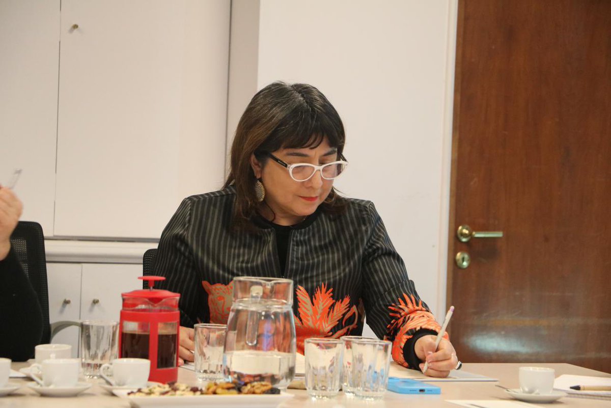 asjipe's tweet photo. Nuestra asociación participo junto a la Ministra de la mujer y equidad de género Antonia Orellana y la Subsecretaria de Educación Parvularia Claudia Lagos 
para conversar del proyecto de ley de la agenda de Sala Cuna para Chile, que se encuentra en trámites en este momento. https://t.co/mS3vQDhm7l