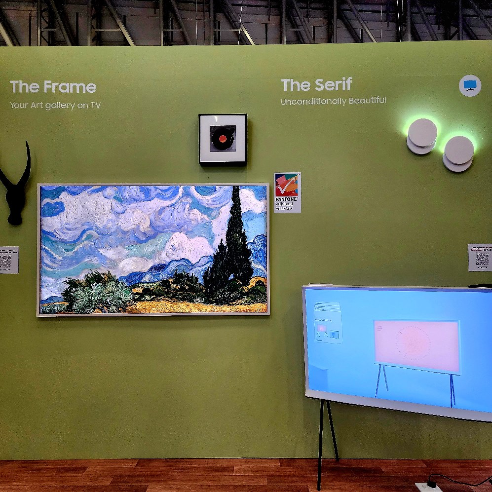 SamsungSA's tweet photo. The writing's been on the wall, and now the music is too 🎶! Introducing The Music Frame – Essential, Innovative, Harmonious 💙. #DecorexCT #Decorex2024 #SamsungBespoke #Samsung @decorexSA https://t.co/bWvEnlcCdL