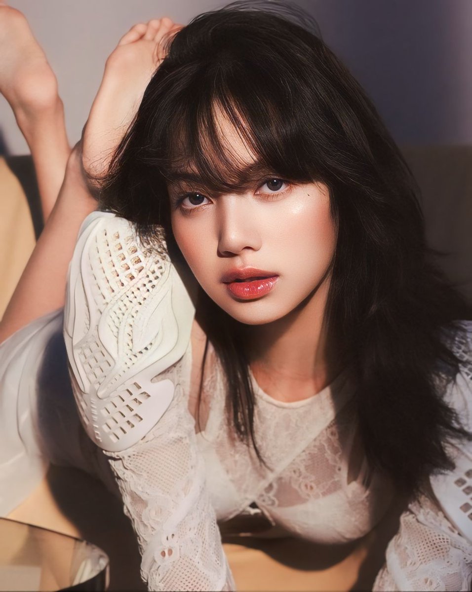 LLOUD_LISA327's tweet photo. 📊 LISA has now officially broken the record for the FASTEST ACCOUNT TO REACH 1 MILLION FOLLOWERS on TIKTOK in just 2 hours and 28 minutes, breaking the previous records held by Jungkook (2 hours and 40 minutes) and BTS (3 hours and 31 minutes). 🥳🎉 @GWR

#LALISA #ลิซ่า #LISA @wearelloud