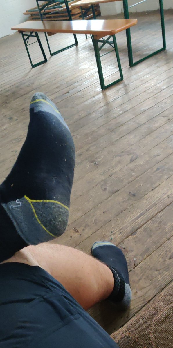 Der Maurer tweet media