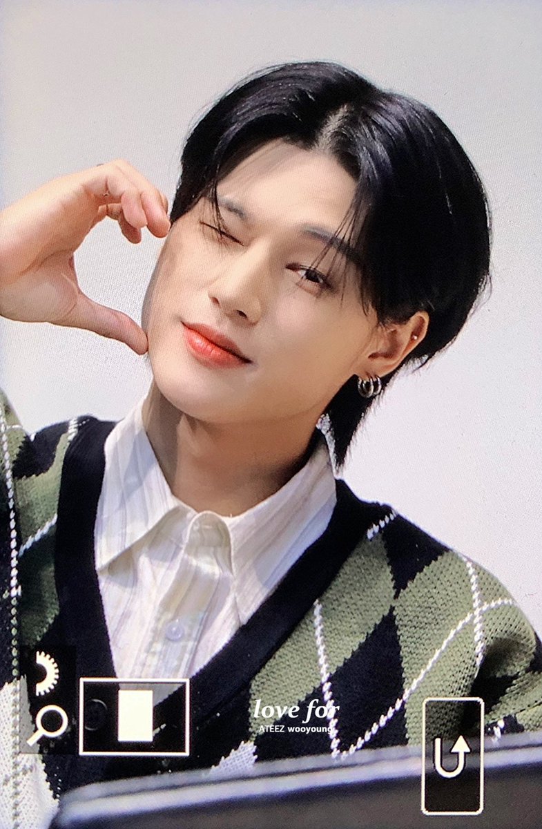 240606 해삐해삐캣 🤩

#우영 #정우영 #에이티즈 #ATEEZ #wooyoung