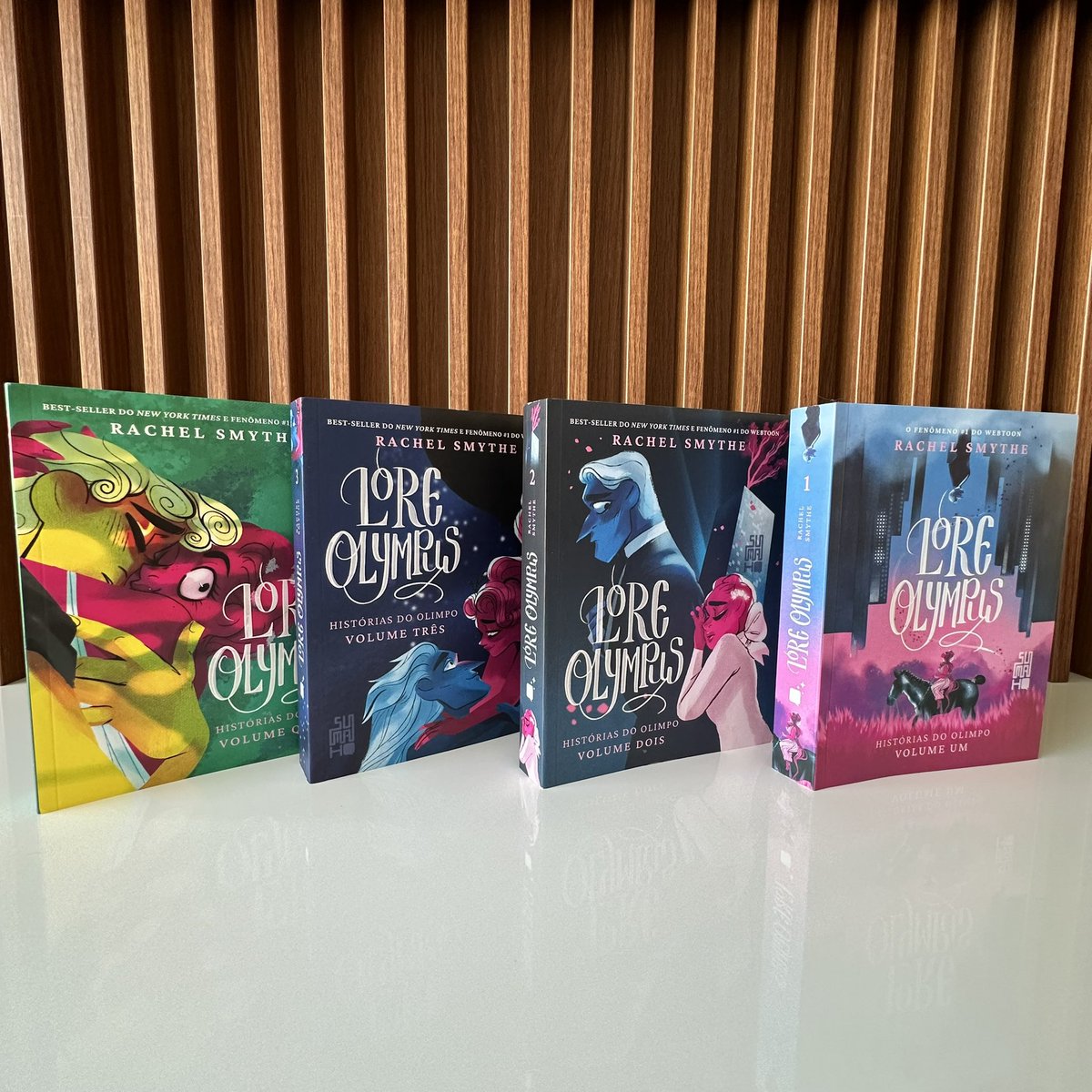 gramaturaalta's tweet photo. 🍀SORTEIO🍀

Os QUATRO volumes de LORE OLYMPUS!!!

Regras:

1) REPOSTAR e CURTIR este tweet
2) Seguir @gramaturaalta

🗓️- Encerra dia 30/06/2024 https://t.co/fp27dKIvcs