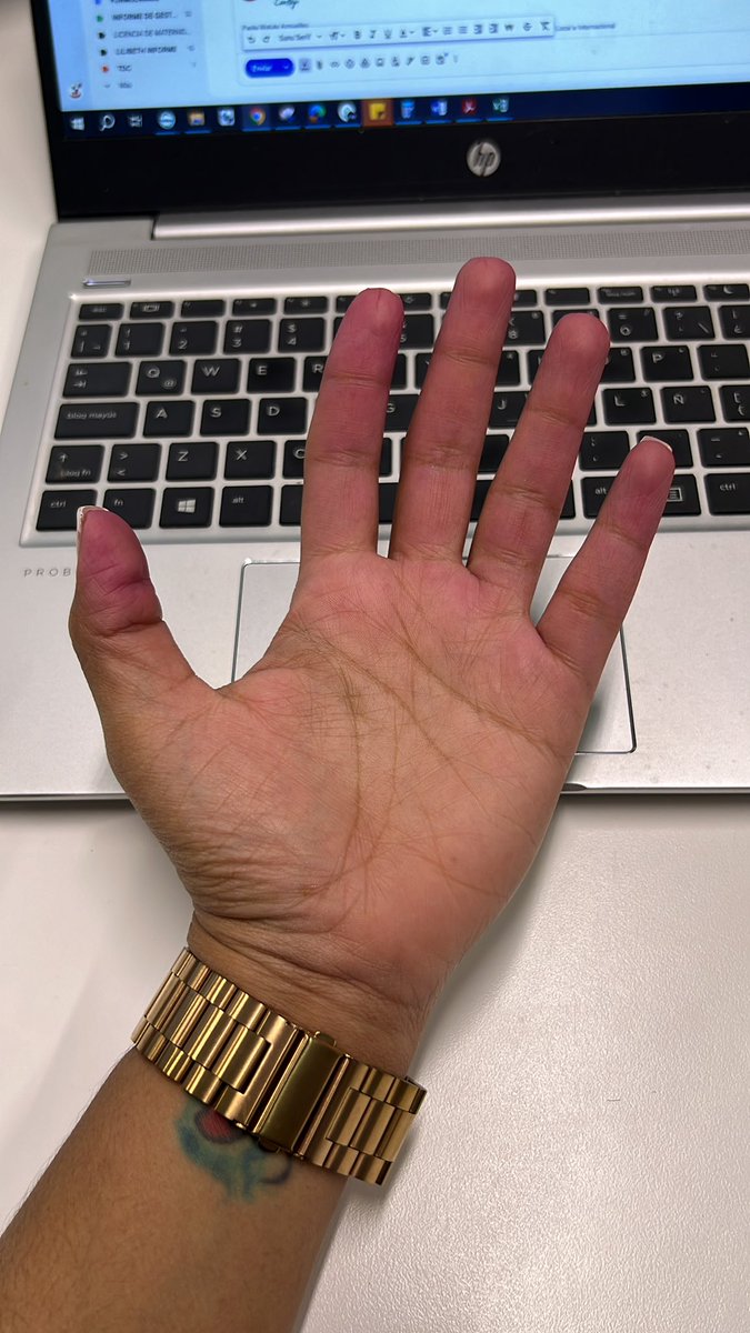 pmatutea13's tweet photo. Dime  que a tu hija le gusta la pitaya, sin decirme que le gusta la pitaya😂🤣 https://t.co/d3ERvHzBs4