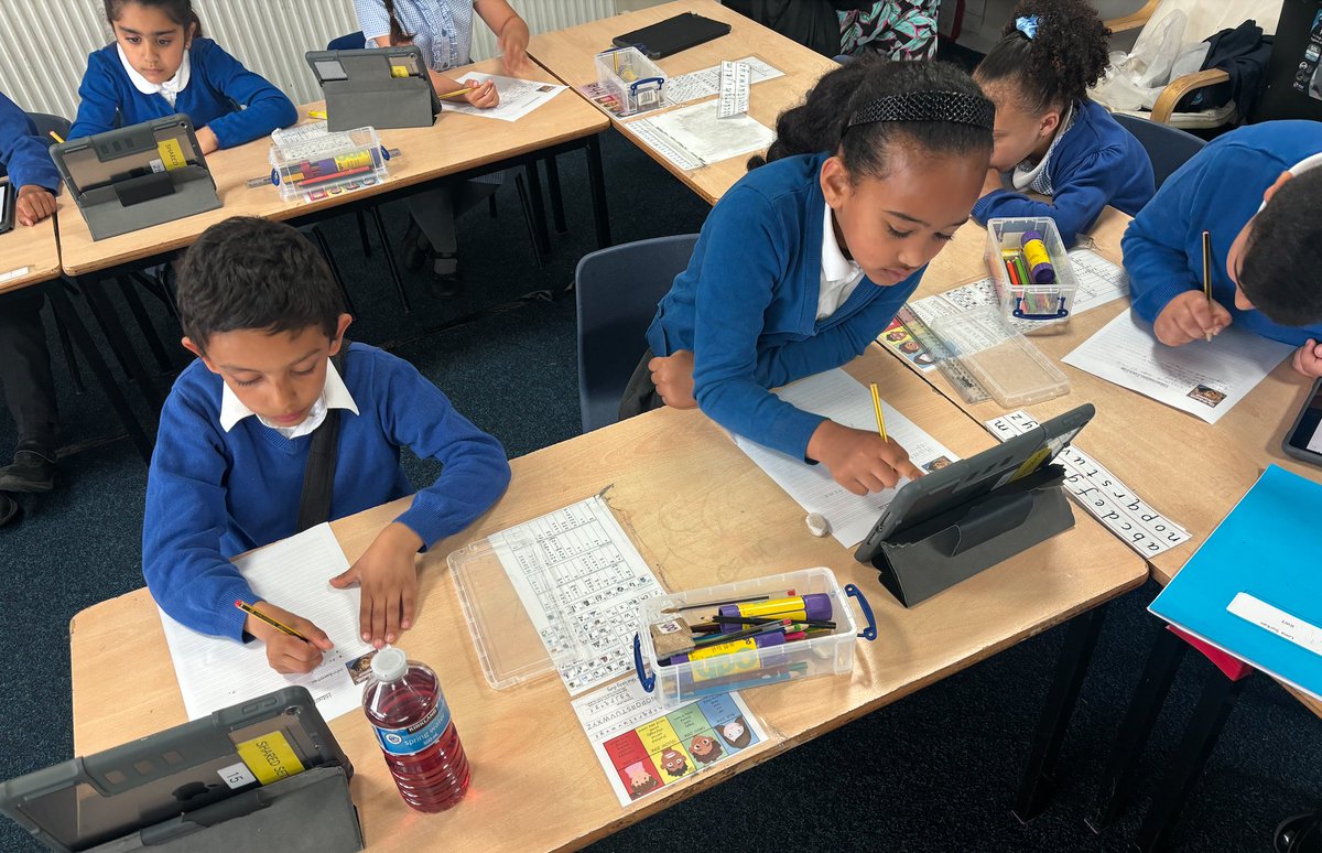 Year 2C St Silas tweet media