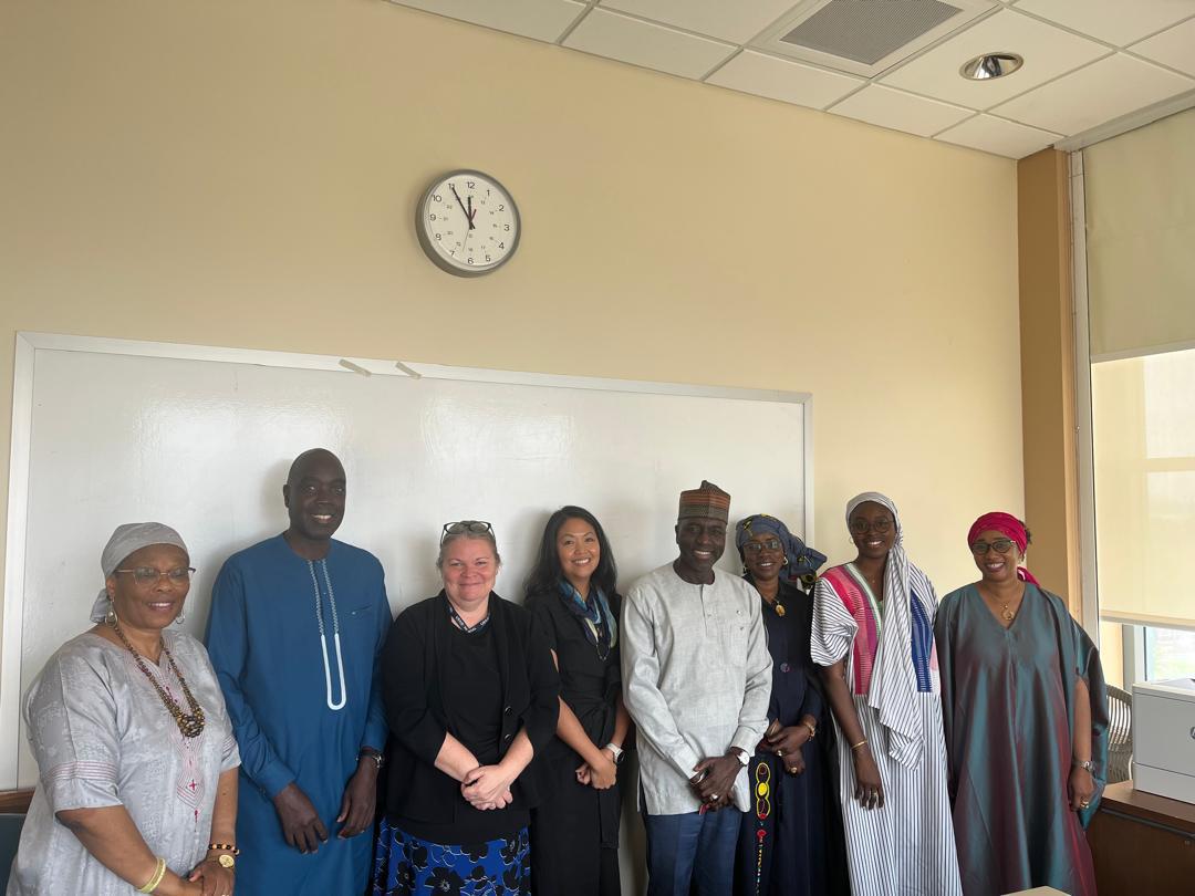 FAOSenegal's tweet photo. Baba Soumaré @baba_fao, manager global de #FAO_ECTAD a visité le #Sénégal 🇸🇳pour rencontrer les autorités gouvernementales et la mission pays de @USAID. 
Ils ont discuté des réalisations de la FAO ECTAD et de l'impact positif de ce partenariat sur la #santéanimale et humaine. https://t.co/nYq1EvuHMk