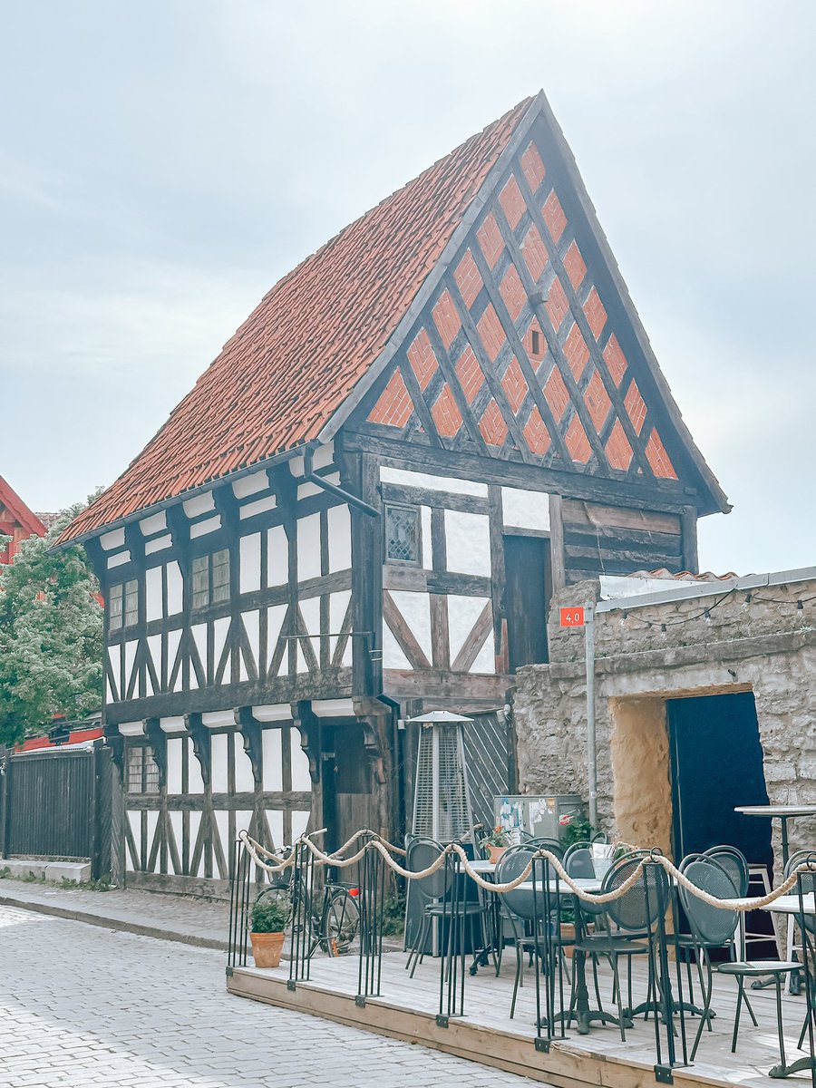 Emma Bostian tweet media