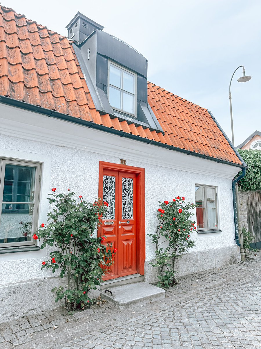 Emma Bostian tweet media