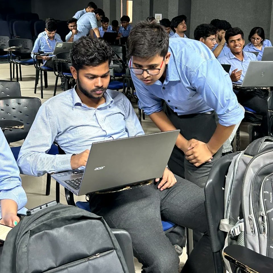 GeeksforGeeks Campus Body - GLBITM Greater Noida tweet media