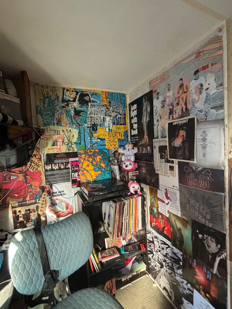 Thierrythinks_'s tweet photo. Virgin corner https://t.co/cuvY5KlvTt