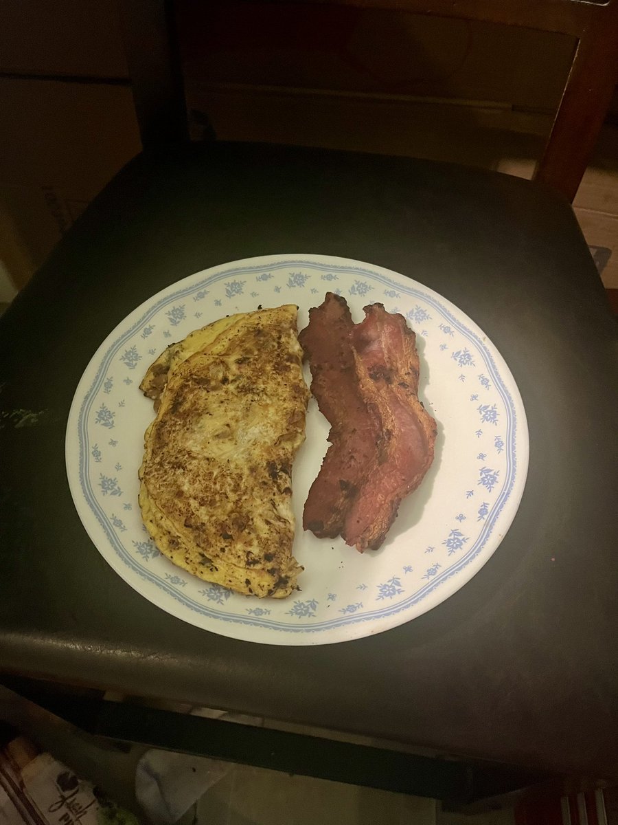 tazhacker1971's tweet image. Breakfast for two is served!🤤😁