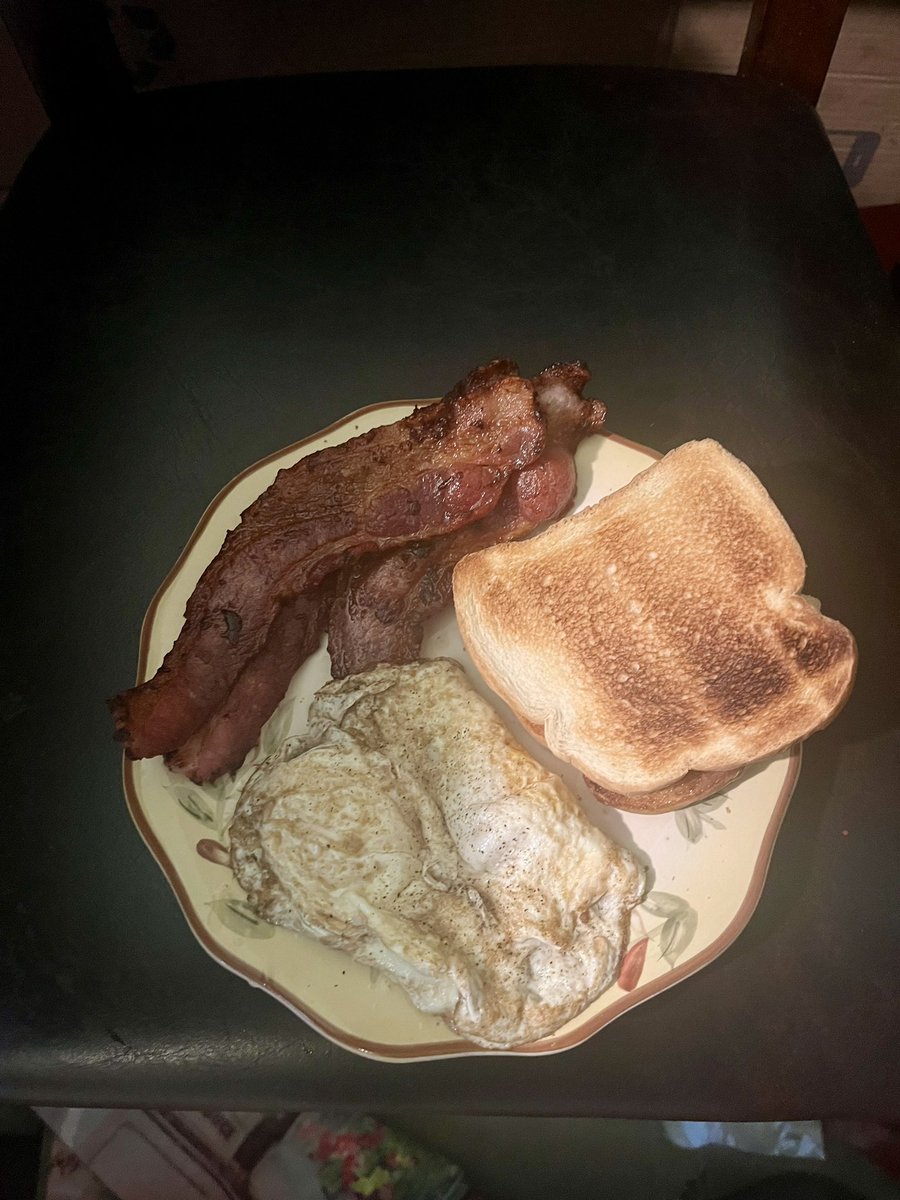 tazhacker1971's tweet image. Breakfast for two is served!🤤😁