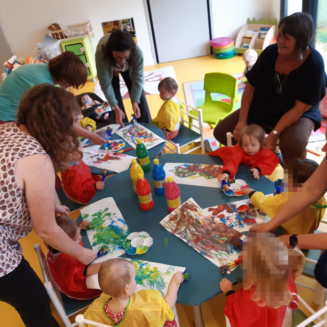 [👪 Petite Enfance 👶] Retrouvez le programme des ateliers d'éveil du Relais Petite Enfance du Pays de Falaise.

⬇ En savoir plus :
swll.to/WuCqMh

#paysdefalaise #rpe #petiteenfance #ateliersdeveil