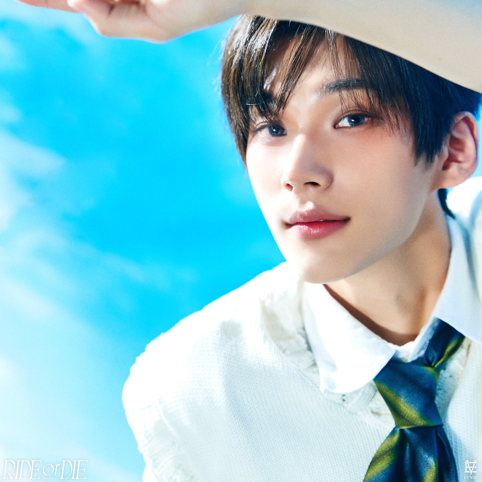 evnne パクハンビン　チェキ　이븐 박한빈 포카 evnne パクハンビン チェキ 이븐 박한빈 포카 evnne