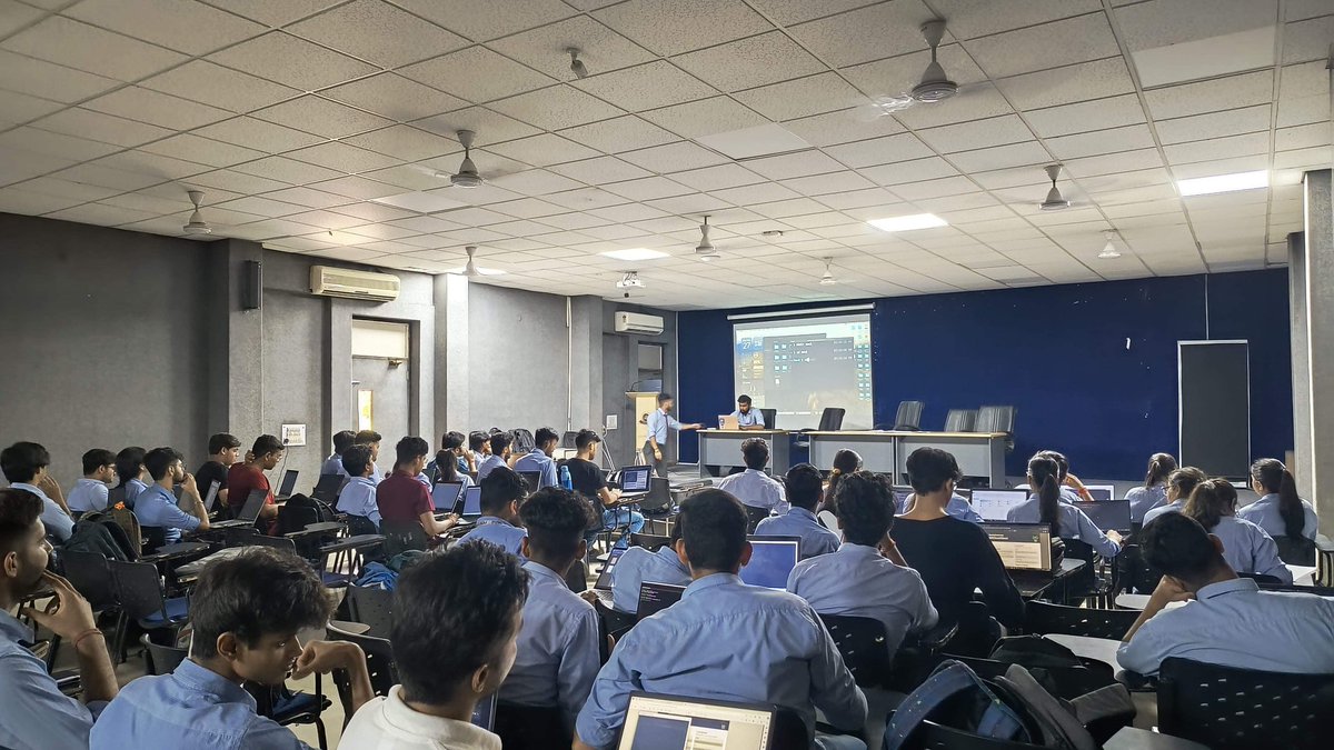 gfg_glbitm's tweet image. Throughout the session, we immersed ourselves in the intricate world of version control, mastering the art of initializing repositories, managing branches, and collaborating effectively on coding projects. (2/2)
#VersionControl #GitGuru #GithubMastery #CollaborativeCoding