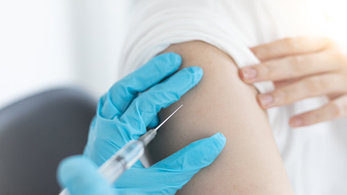 LTHTResearch's tweet photo. 🎉Our @crf_leeds is supporting the Cancer Vaccine Launch pad (CVLP) by enabling patients recently diagnosed with colorectal cancer to take part in a trial testing an investigational vaccine.

 You can read more about the national programme: https://t.co/mk91NyQIqJ https://t.co/Z3sbhq21mN